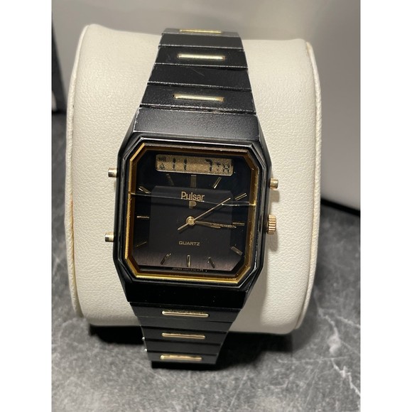 Mens Vintage Black and Gold Pulsar Digital Analog Watch - New Battery - Picture 2 of 4